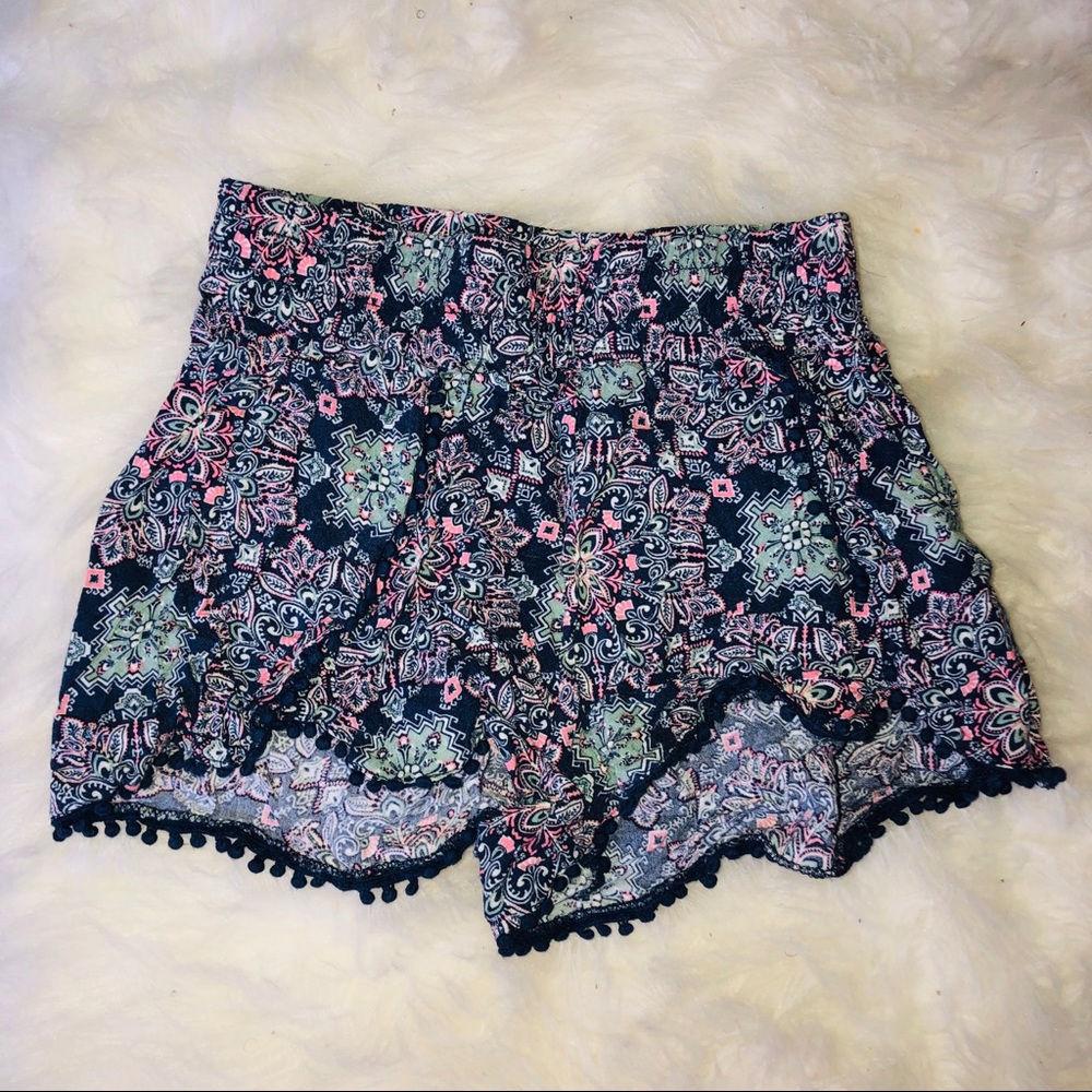 Pom Pom Shorts